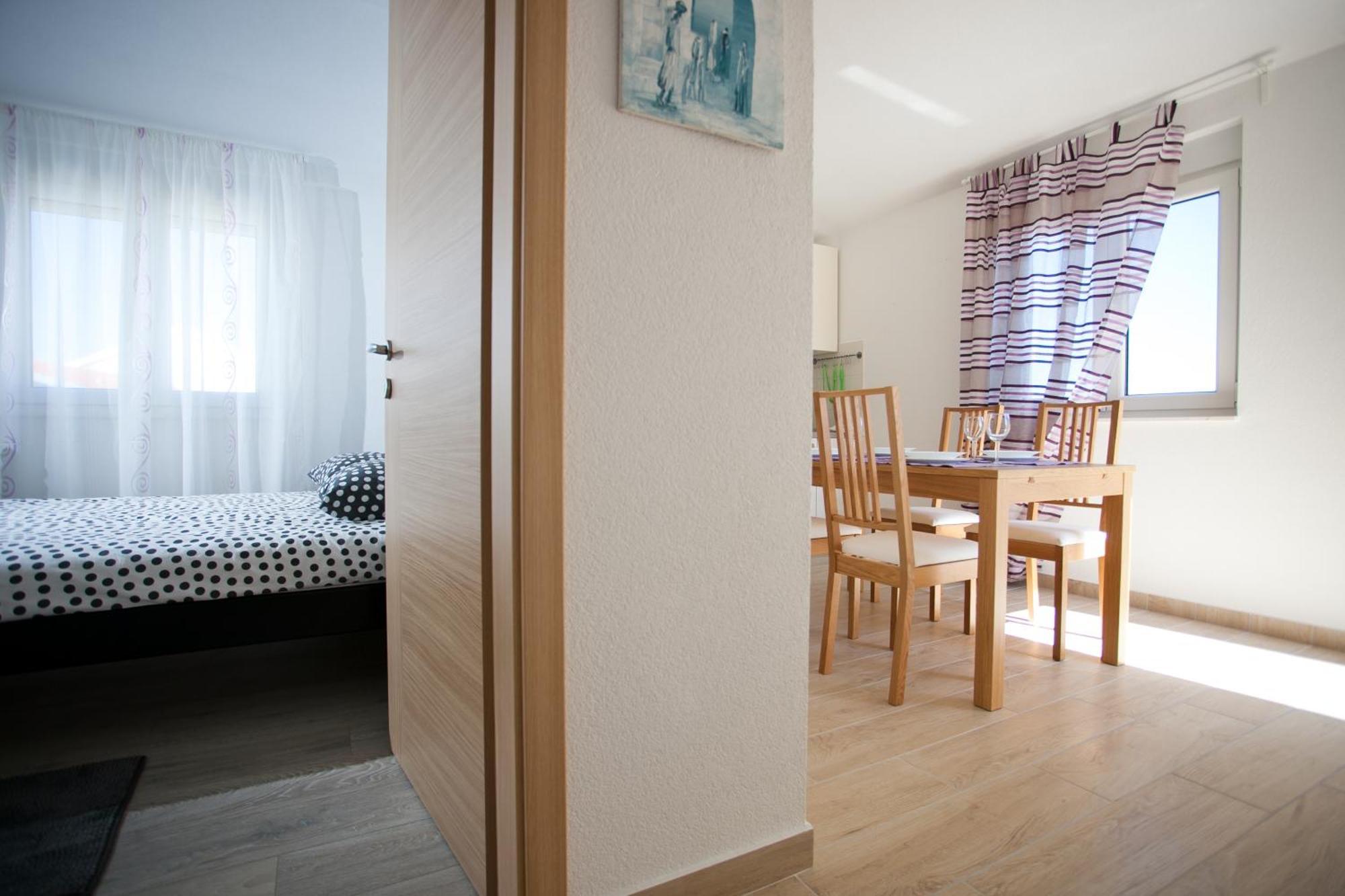 Apartments Medvid Trogir Room photo