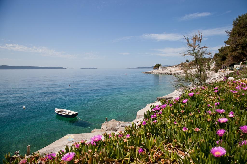 Apartments Medvid Trogir Exterior photo